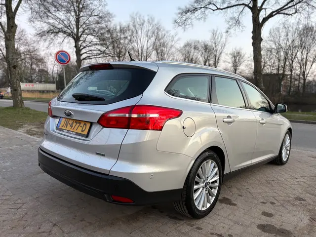 Ford Focus Wagon 1.0 Titanium 2016 Benzine 8