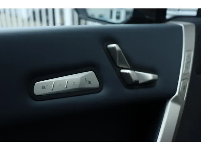 BMW iX xDrive40 2023 Elektrisch 30