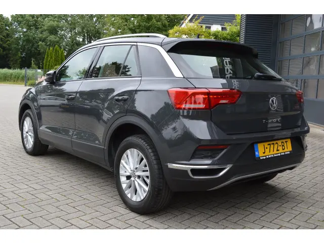 Volkswagen T-Roc 1.5 TSI Style Business 2020 Benzine 4