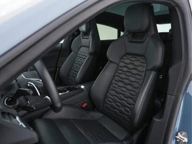 Audi e-tron GT 93 kWh AWD [ 3-Fase ] {SOH-91%} 2022 Elektrisch 27