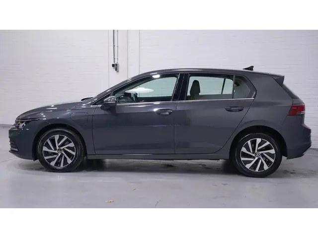 Volkswagen Golf 1.4 eHybrid Style 2022 Hybride Benzine 4