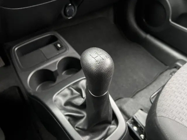 Mitsubishi Space Star 1.0 Cool+ 2020 Benzine 18