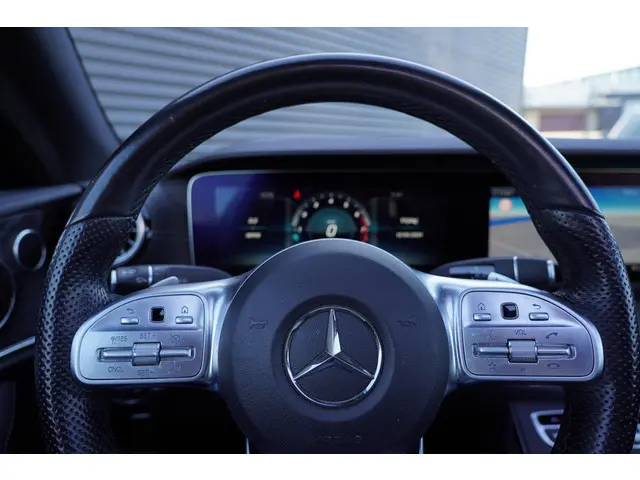 Mercedes-Benz E-Klasse Coupé 200 Premium 2018 Benzine 16