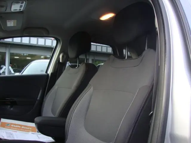 Renault Captur 0.9 TCe Dynamique (NAVI ) 2013 Benzine 7