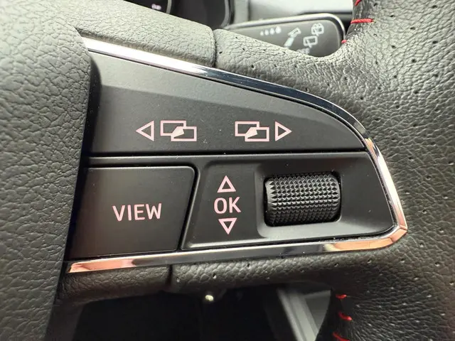 SEAT Ibiza 1.0 TSI FR Business Intense 2021 Benzine 23