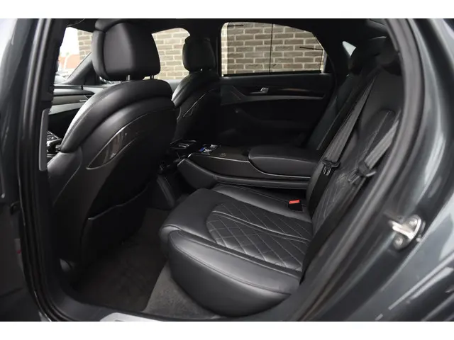 Audi S8 4.0 TFSI S8 quattro Pro Line+ 2013 Benzine 26