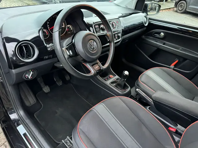 Volkswagen up! 1.0 sport up! 2014 Benzine 2
