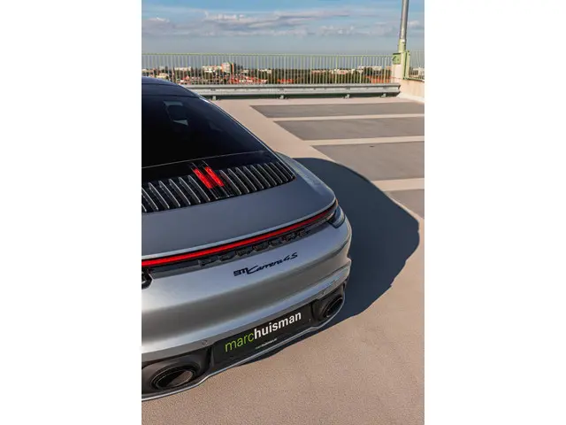 Porsche 911 3.0 Carrera 4S 2021 Benzine 69