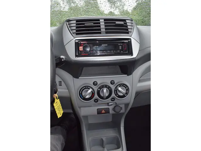 Suzuki Alto 1.0 Exclusive 2012 Benzine 16