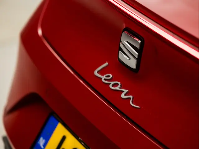 SEAT Leon 1.5 TSI FR Sport 2020 Benzine 33