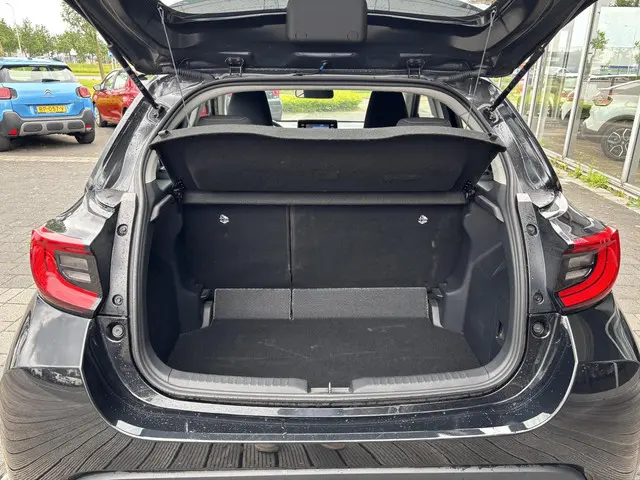 Toyota Yaris 1.5 VVT-i First Edition 2020 Benzine 23