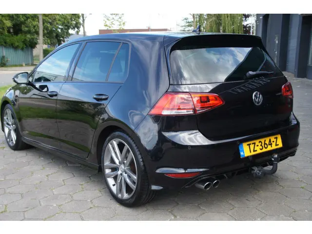 Volkswagen Golf 1.4 TSI ACT Highline !! 150 PK !! 2016 Benzine 10