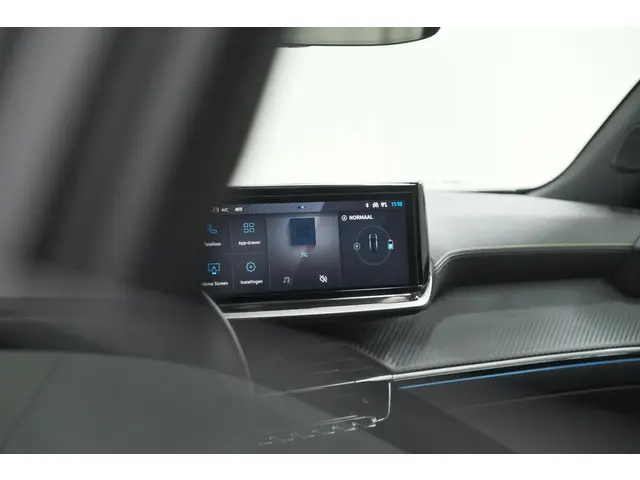 Peugeot e-2008 EV GT 50 kWh 2025 Elektrisch 49