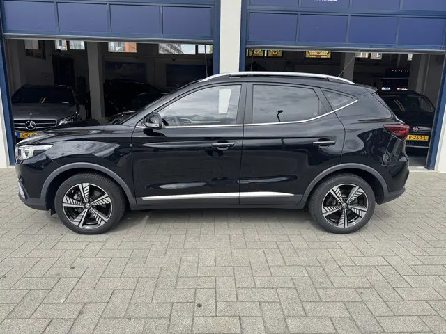 MG ZS EV MG Luxury 45 kWh 2021 Elektrisch 3