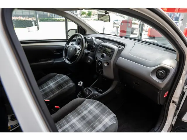 Peugeot 108 1.0 e-VTi Active 2019 Benzine 11