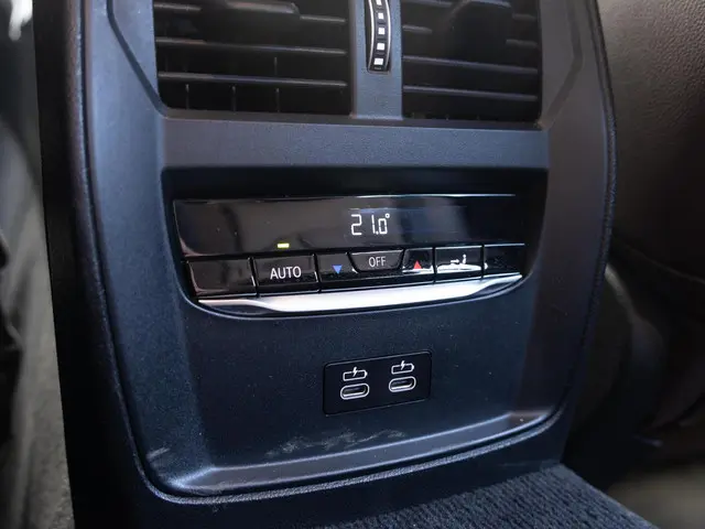 BMW 3 Serie Touring 320i 2025 Benzine 30