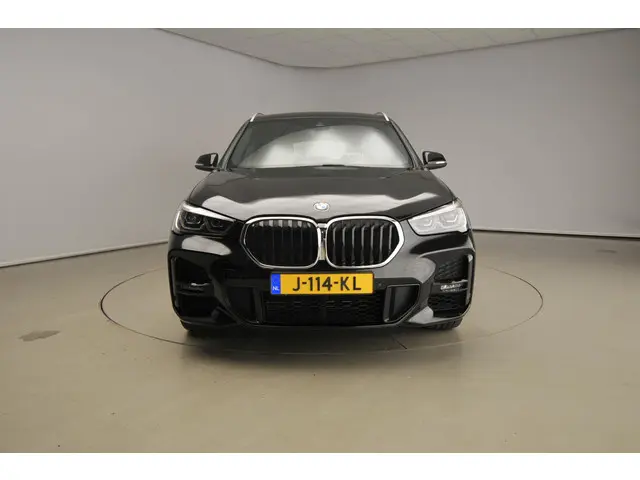 BMW X1 sDrive20i High Executive 2020 Benzine 5