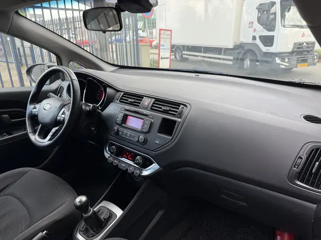 Kia Rio 1.2 CVVT Comfort Pack 2013 Benzine 23