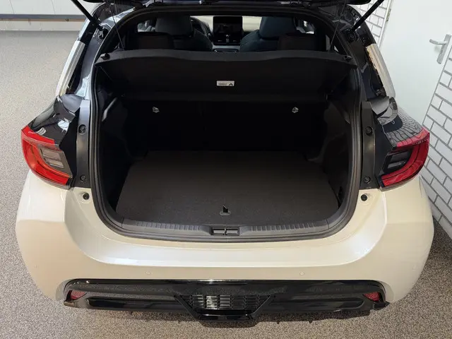 Toyota Yaris Hybrid 130 GR Sport 2026 Hybride Benzine 18