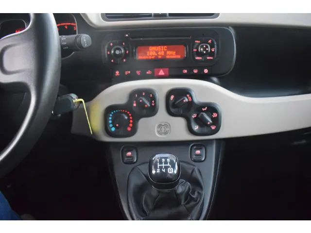 Fiat Panda 0.9 TwinAir Edizione Cool 2014 Benzine 8