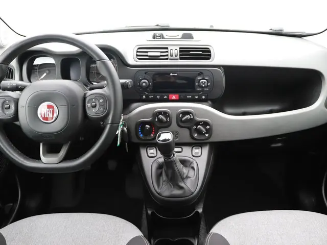 Fiat Panda 0.9 TwinAir Lounge 2017 Benzine 11