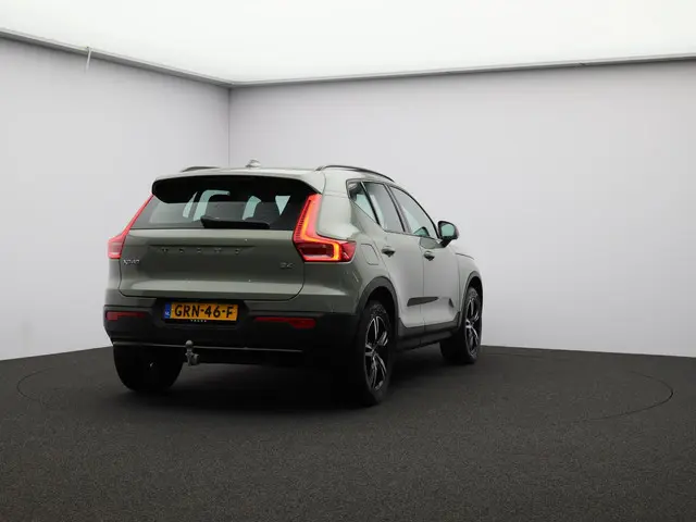 Volvo XC40 2.0 B4 Plus Dark 2024 Benzine 25