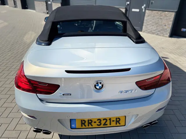 BMW 6 Serie Cabrio 650xi High Executive 2014 Benzine 23