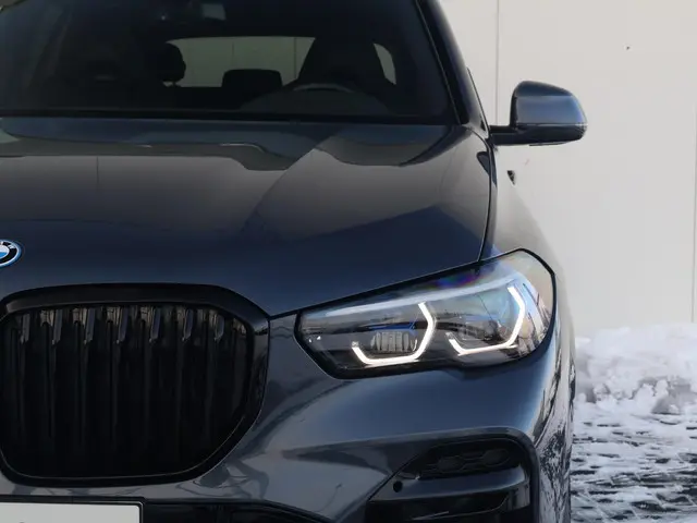BMW X5 xDrive45e High Executive 2022 Hybride Benzine 6