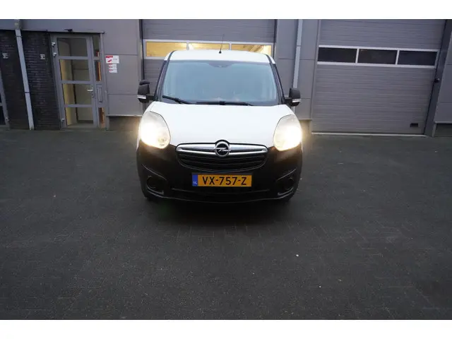 Opel Combo 1.3 CDTi L1H1 ecoFLEX Edition 2016 Diesel 3