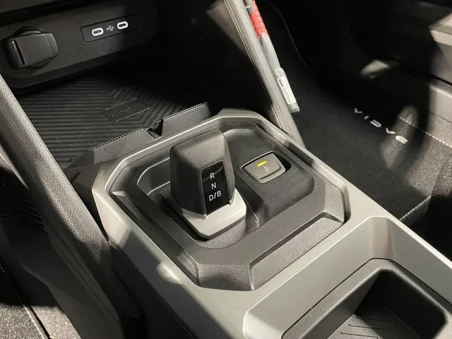 Dacia Duster 1.6 Hybrid 140 Extreme 2024 Hybride Benzine 14