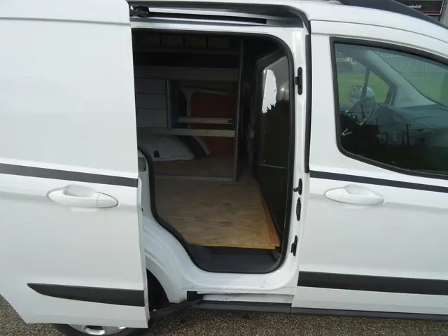 Ford Transit Courier 1.5 TDCI Trend 2018 Diesel 11