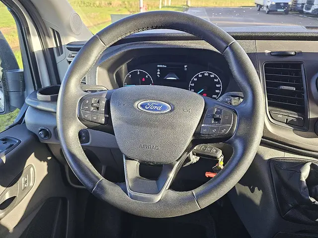Ford Transit 2.0 2023 Diesel 12