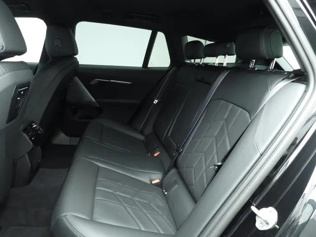 BMW 5 Serie Touring 520d 2025 Diesel 8
