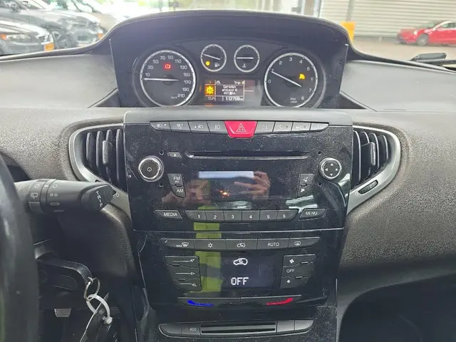 Lancia Ypsilon 0.9 TwinAir Platinum 2012 Benzine 9
