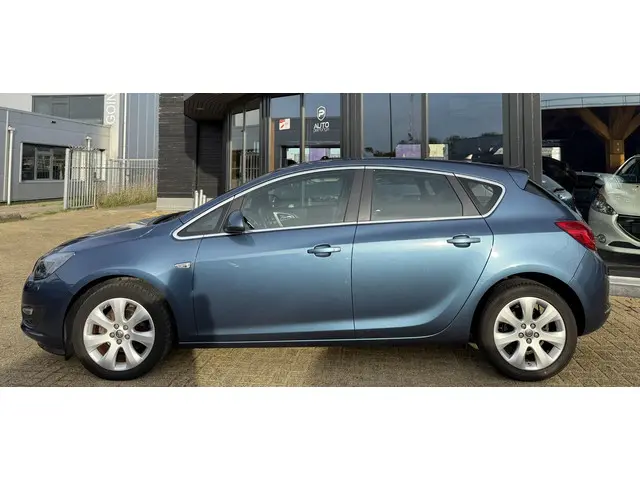 Opel Astra 1.4 Blitz 2014 Benzine 5