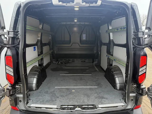 Ford Transit Custom 320 2.0 TDCI 136PK 2024 Diesel 12