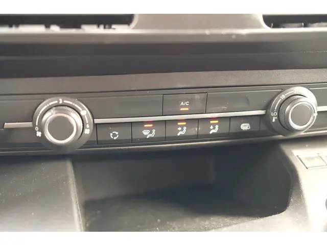 Citroën Berlingo Van BlueHDi 75 2021 Diesel 34