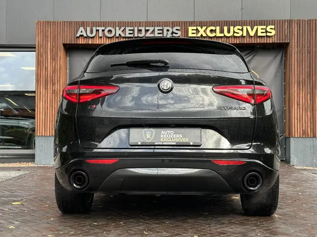 Alfa Romeo Stelvio 2.0 T AWD Veloce 2022 Benzine 5