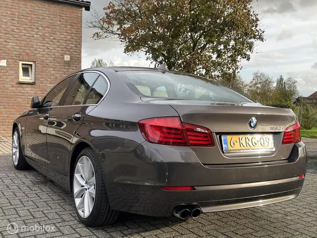 BMW 5 Serie 530i High Executive + 2013 Benzine 6