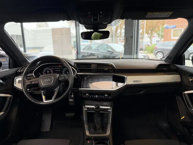 Audi Q3 Sportback 35 TFSI S LINE 2023 Benzine 7