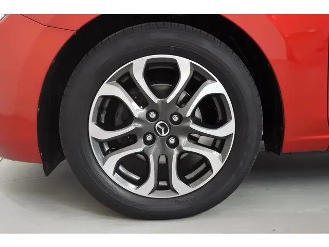 Mazda 2 1.5 115pk 6bak GT-M 2016 Benzine 9