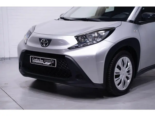 Toyota Aygo X 1.0 VVT-i MT Play 2022 Benzine 12