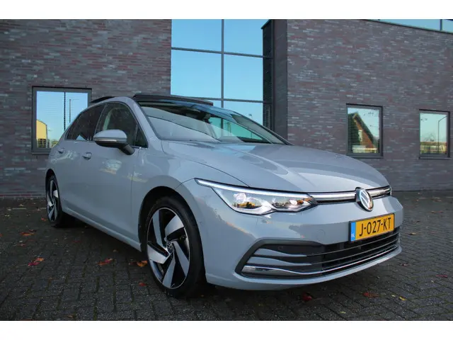 Volkswagen Golf 1.5 eTSI Style 2020 Hybride Benzine 3
