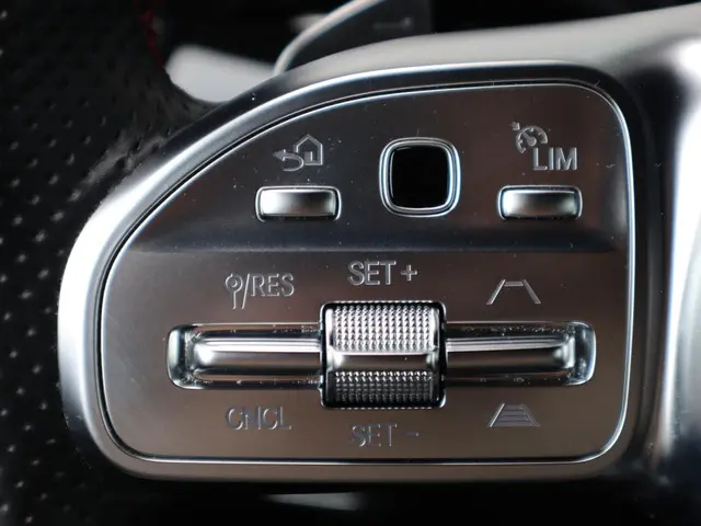 Mercedes-Benz GLA 250 e AMG Line 2022 Hybride Benzine 17