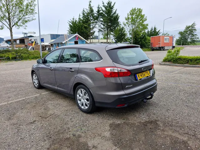 Ford Focus Wagon 1.0 EcoBoost Titanium 2014 Benzine 6