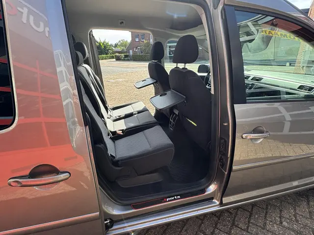 Volkswagen Caddy 1.4 TSI Trendline 7p 2019 Benzine 15