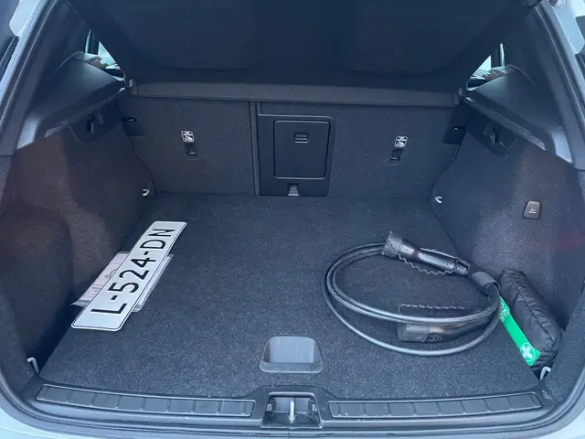 Volvo XC40 Recharge P8 AWD R-Design 2021 Elektrisch 17