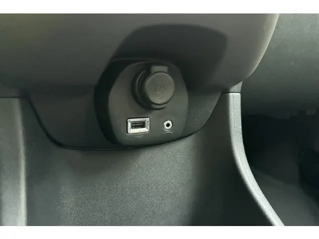 Peugeot 108 1.0 e-VTi Active 2020 Benzine 18