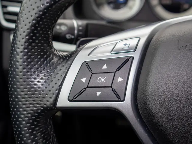 Mercedes-Benz E-Klasse Coupé 200 Ambition 2014 Benzine 28