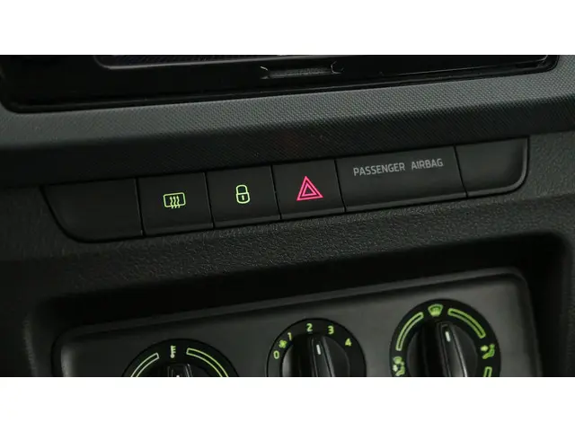 Škoda Fabia 1.0 75pk Active 2019 Benzine 28